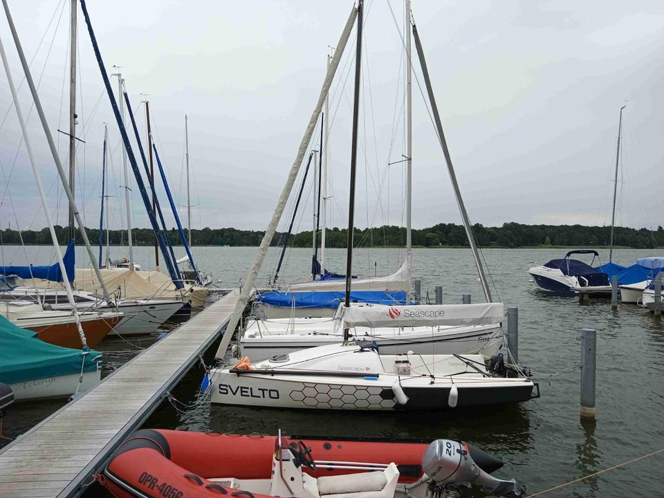 Seascape First 18 GER 310 "SVELTO" inkl. Echtermann Trailer image