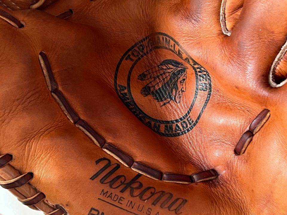 Nokona USA Baseball-Handschuh Leder handgefertigt in Neustadt an der Aisch