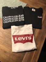 Calvin Klein / Garcia / Levi’s Langarmshirt 3xGröße 140 Niedersachsen - Rhauderfehn Vorschau