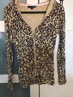Damen Jacke mit Kapuze Sweatjacke Tally Weijl Gr.XS Berlin - Pankow Vorschau