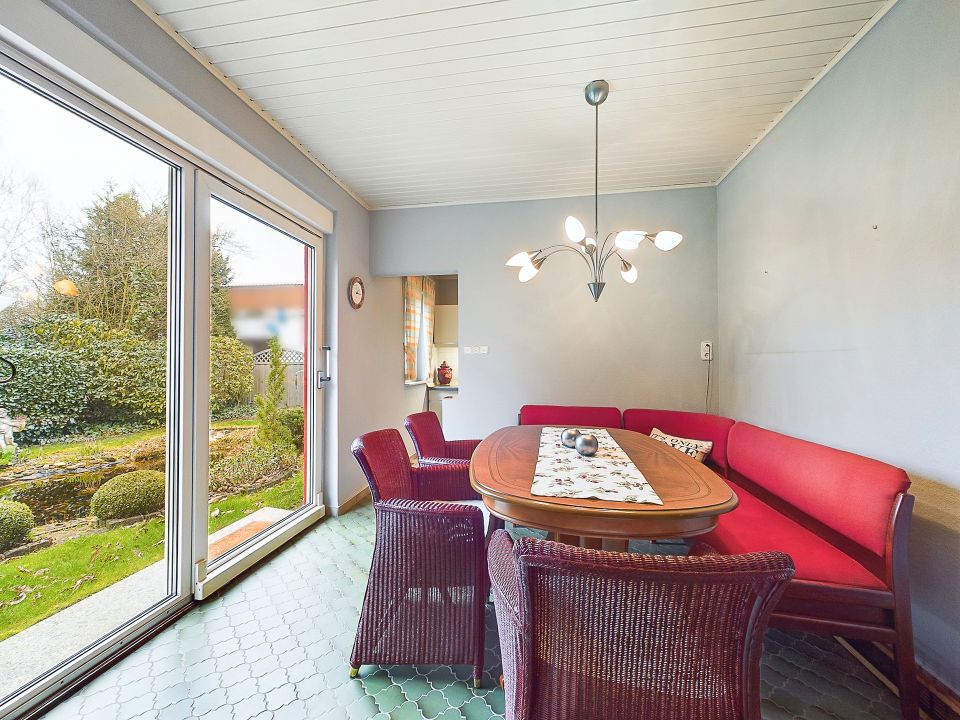 Großes Einfamilienhaus mit liebevoll gestaltetem Garten sucht neue Eigentümer in Eichenzell