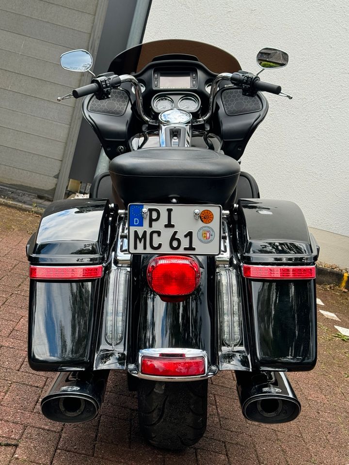 Harley Davidson Road Glide Ultra 2016 in Hamburg