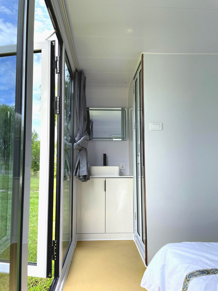 Mobilheim Wohnheim Bungalow fertig eingerichtet in Bitterfeld