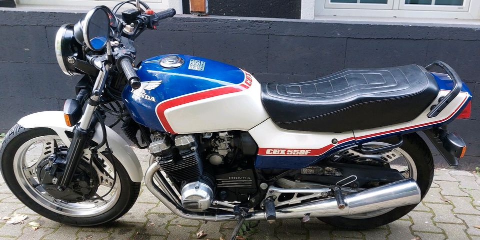 Suchen HONDA CB 250 400 N/T CBX 400 550 1000 in Gelsenkirchen