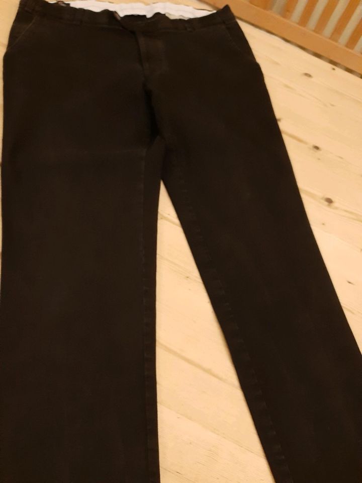 Jeans schwarz Gr. 29 (Gr. 58) XL/XXL in Moosinning