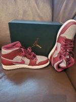 Nike Air Jordan 1 Mid, Gr. 40,5 ;rot weiß, cherrywood red white Nordrhein-Westfalen - Bergkamen Vorschau