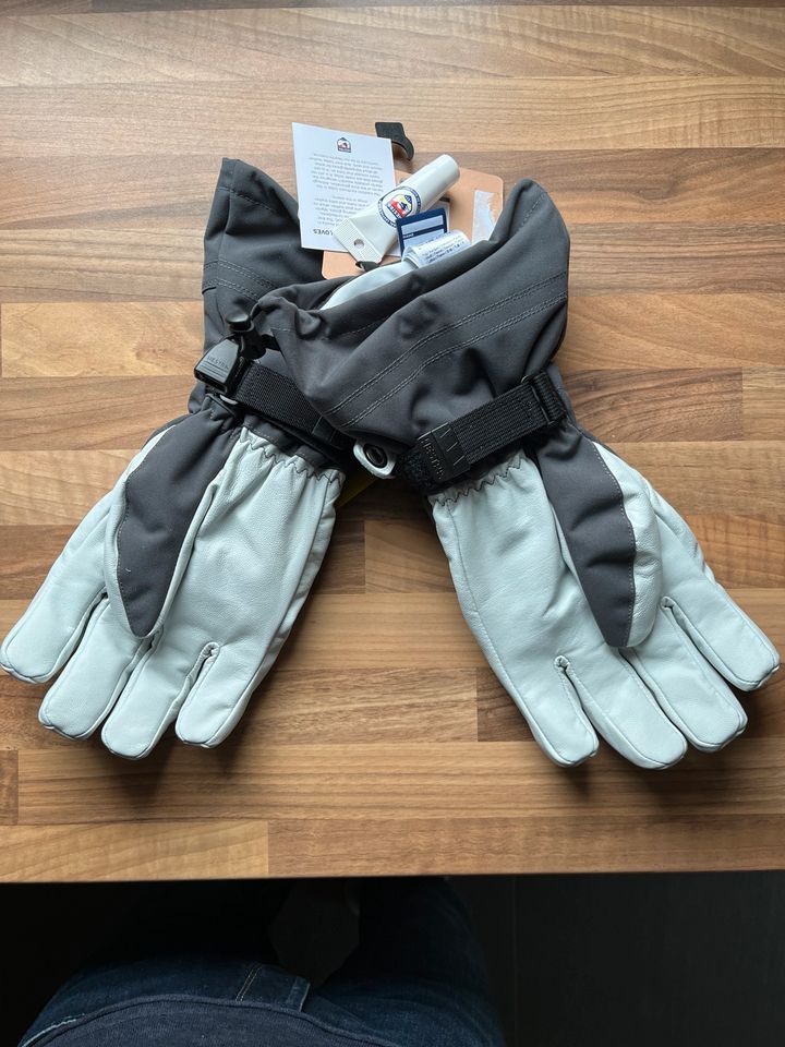 Hestra, Handschuhe Handschuhsystem in Ostelsheim