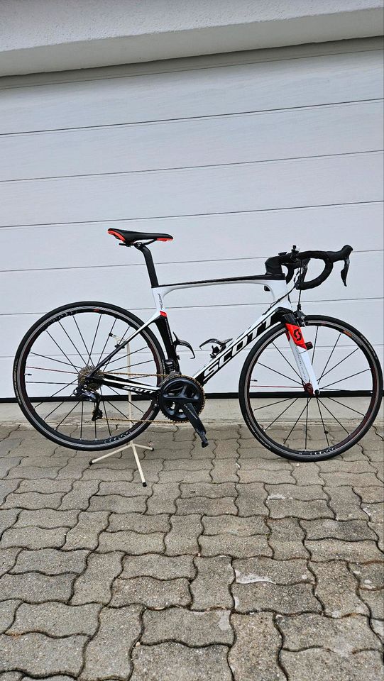 Carbon Rennrad Herren RH 56 Scott Foil Ultegra Di2 in Blaichach