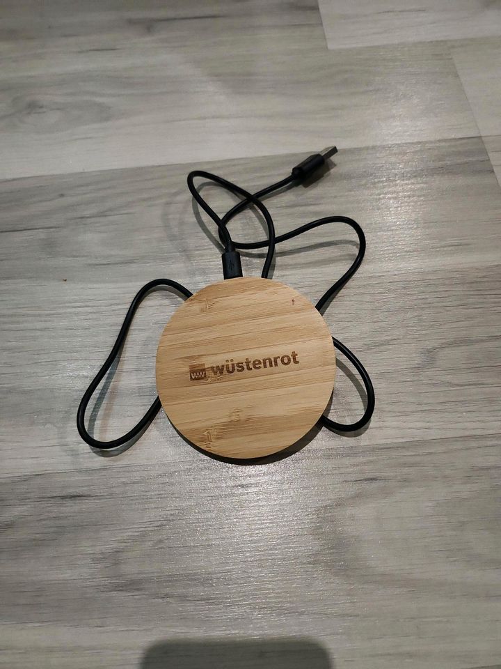 Wireless Charger/ neu / Holz in Salzgitter