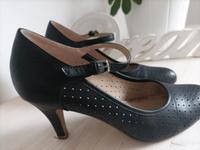 Bugatti Riemchen Pumps schwarz Gr. 39 Niedersachsen - Ahnsbeck Vorschau