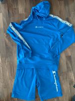 Champion Hoodie und passende Short  Gr. 2xl  174/179 Bremen - Borgfeld Vorschau