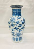 Chinesische Porzellanvase. Vintage Vase. Antike Vase Köln - Rodenkirchen Vorschau