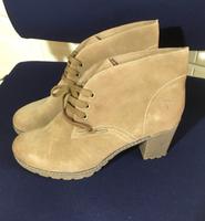 Tamaris Velour Leder Schnür Stiefelette Gr. 42, hellbraun, neu Hessen - Fuldabrück Vorschau