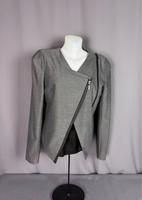 Vero Moda Blazer Jacke Gr. 42 L XL Grau Asymmetrischer Schnitt Niedersachsen - Ganderkesee Vorschau