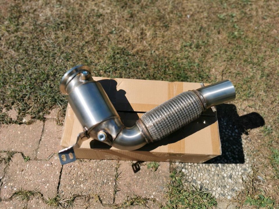 Sportkat e9 BMW X1 F48 X3 F39 F45 200 Zeller Zellen Downpipe NEU in Düren