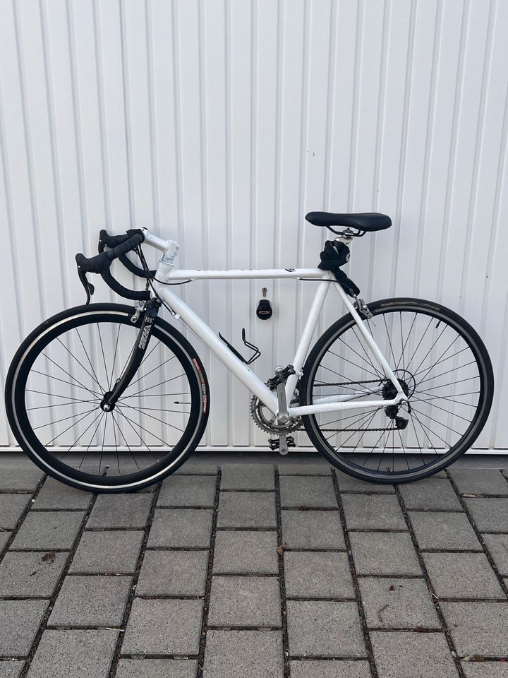 Orbea Rennrad - weiß lackiert in Wiesbaden