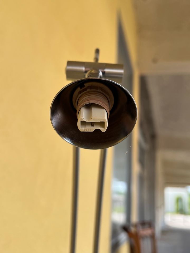 Stehlampe Lampe verstellbar in Schwerin