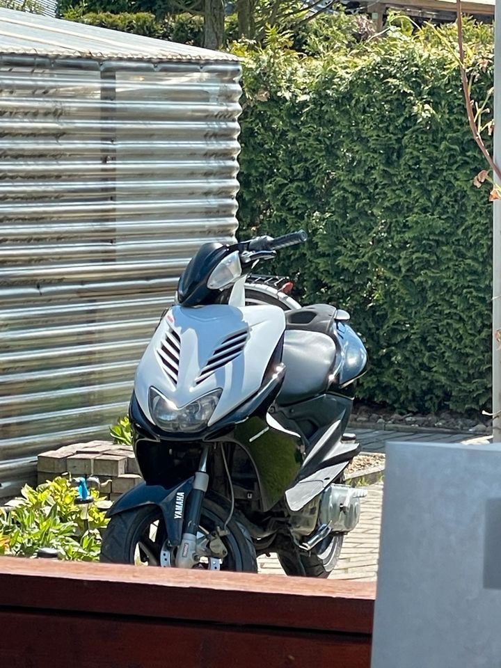 Verkaufe Yamaha Aerox 50ccm /tausche gegen ori in Karlsdorf-Neuthard