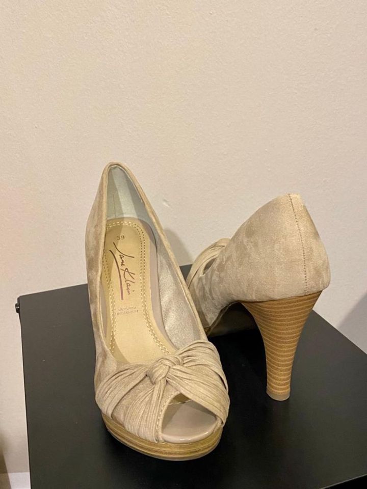 Pumps beige 39 neu in Wetter (Ruhr)