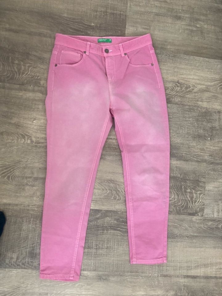 Benetton Hose pink Jeans Größe 28 in Rieste