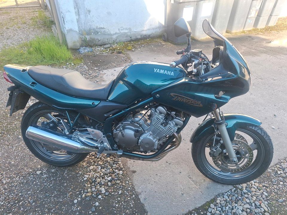 Yamaha XJ 600 Diversion RJ01 in Moers