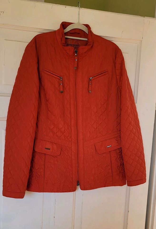 Gerry Weber Jacke rot 42 Übergang in München