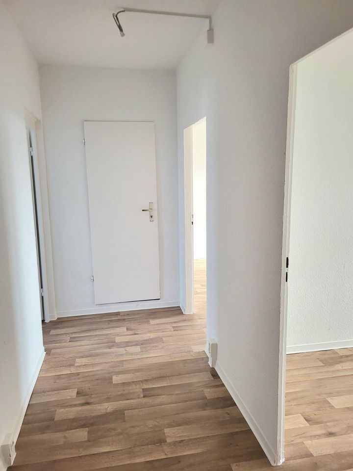 Erstbezug nach Sanierung... Kautionsfreie 3 -Raumwohnung mit Balkon! in Stendal