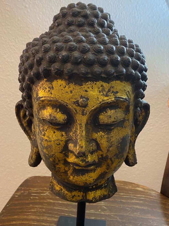 Kunstobjekt Buddhakopf, Buddha Kopf, Buddha  - aus Kunsthaus in Düsseldorf