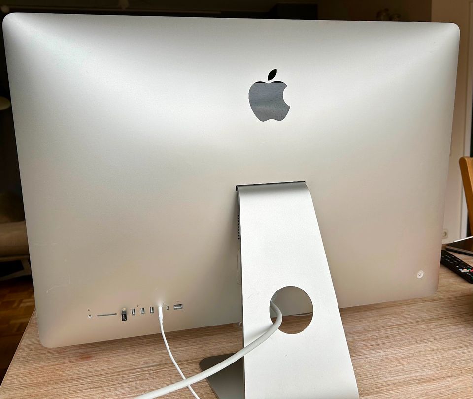 Apple iMac 27“ (2017) Retina 5K, 3.4 GHz, Intel I5, 64GB, 1TB FD in Hamburg