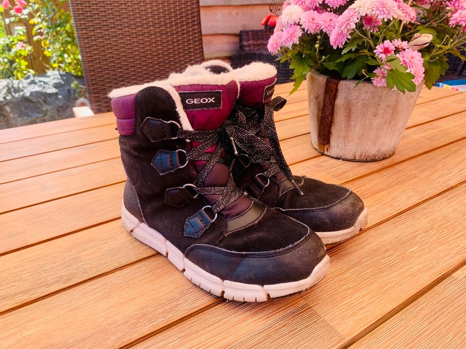 Geox Respira Winterstiefel Gr. 36 schwarz lila in Glauchau