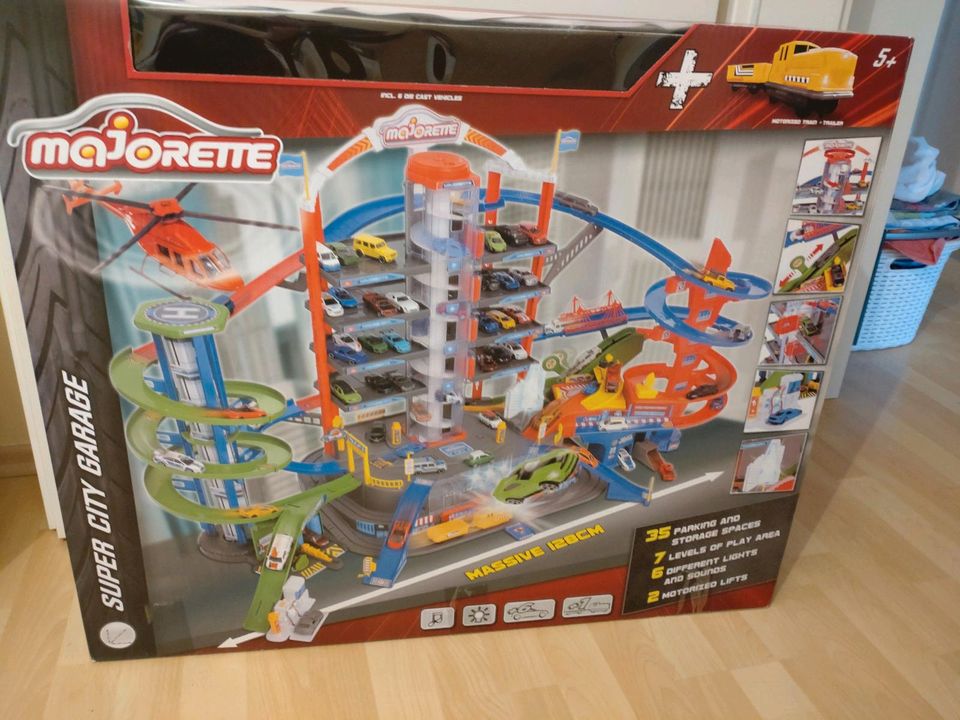 Majorette Super City Garage in Barsinghausen