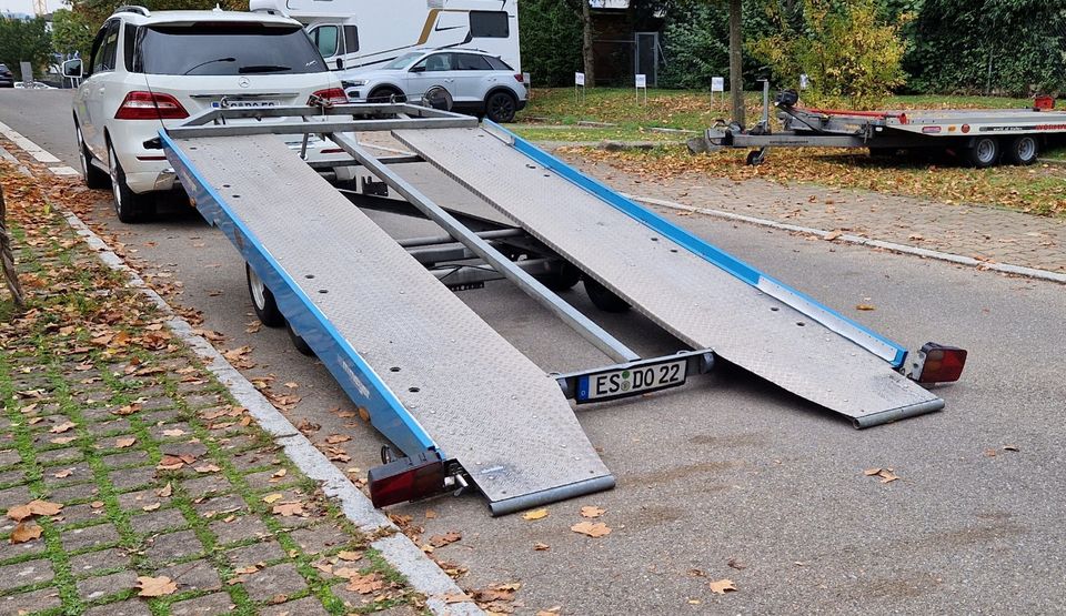 Autotransporter - Trailer zu mieten 3000 kg 100km/h. Vermietung in Filderstadt