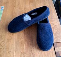 NEU Herren Hüttenschuhe Hausschuhe 44 Filz Schuhe Hamburg-Mitte - Finkenwerder Vorschau
