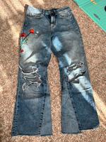H&M Denim Jeans S/27 Kick Flare Gerades Bein Hose m Stickerei Frü Hessen - Eschborn Vorschau