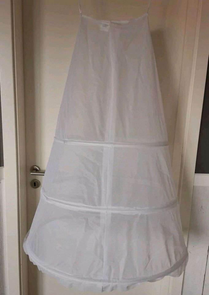 Hochzeitskleid * Brautkleid von Très Chic * Gr. M / 38 / 10 * Cre in Kirchgellersen