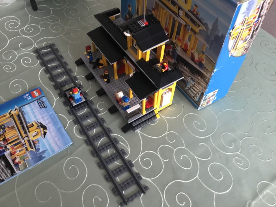 Lego City Zug Eisenbahn Bahnhof 7997 mit OVP in Ziltendorf