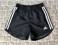 1 Shorts und 1 Badeshorts von Adidas etc. Gr.: 152 Niedersachsen - Uplengen Vorschau