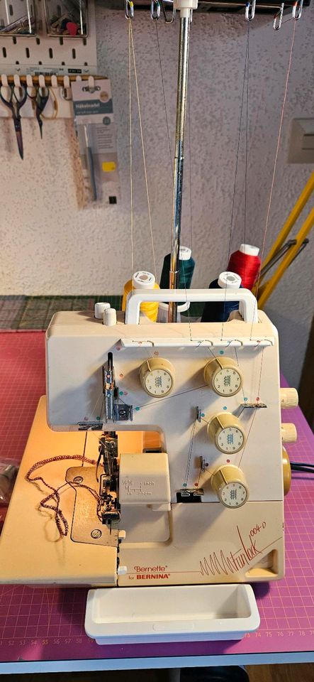 Overlock Bernette for Bernina 004D FUNKTIONIERT! in Nordkirchen