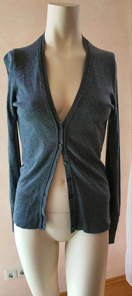 Strickjacke Cardigan grau viskose Taifun Gr. S 36 in Köln