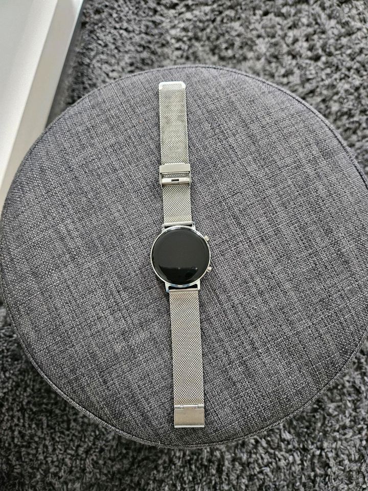Huawei GT2 42mm Smartwatch in Halver