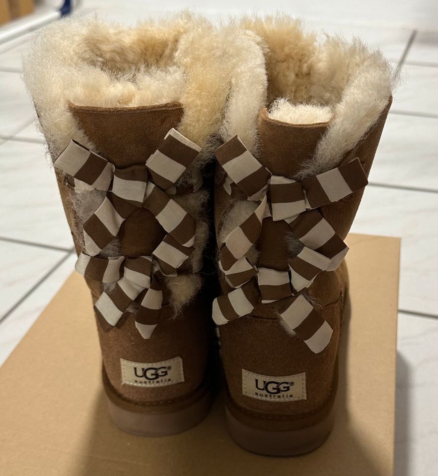 UGG W Bailey Bow Stripe; Größe 38 in Niedersachsen - Braunschweig ...