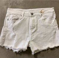 Damen Fransen Shorts kurze Jeans Hose weiss 40 Hessen - Büttelborn Vorschau