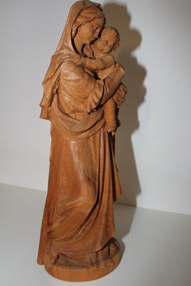 Maria m. Kind Holz geschnitzt, ca. 64 cm hoch,  aus Südtirol in Freigericht