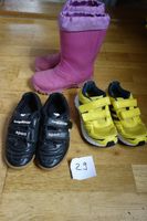 Gummistiefel Turnschuhe Hallenschuhe Fussballschuhe Niedersachsen - Wunstorf Vorschau