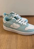 Karl Kani Sneaker weiß hellblau babyblau Türkis Hessen - Langgöns Vorschau