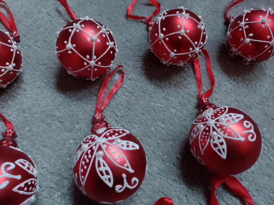 Christbaumschmuck Weihnachtsbaumkugeln Christbaumkugeln Glas rot in Bremen