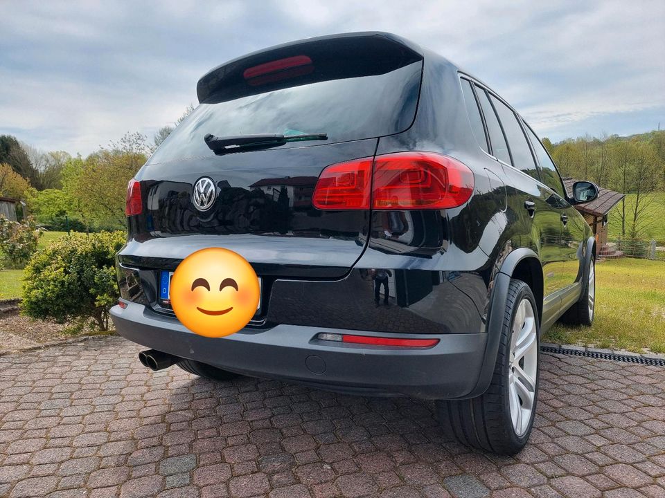 Volkswagen Tiguan 2.0TDI 4Mot.DSG EXCLUSIVE Navi Leder Kamera in Neuhof