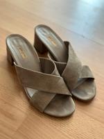 Paul Green Damen Pantolette grau beige Größe 5.5 (38.5) Frankfurt am Main - Bornheim Vorschau