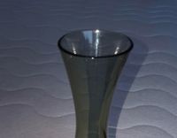 Schlanke Vase für eine Rose, Rauchglas Hameln - Am Schöt Vorschau