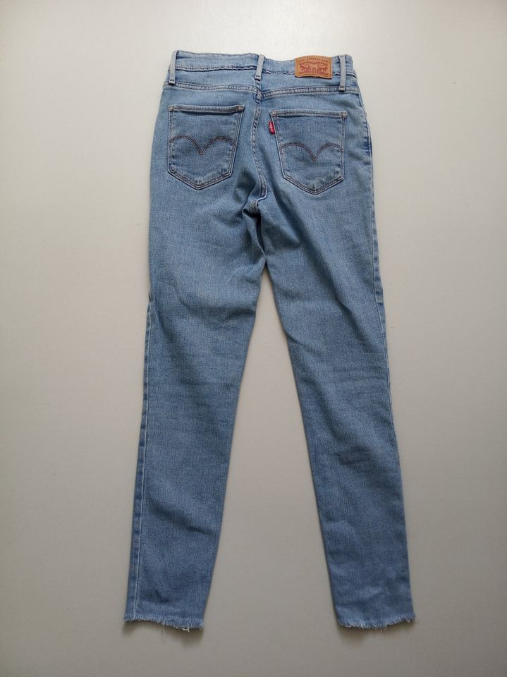 LEVIS 721 High Rise Skinny Gr.25/30 hellblau in Altdöbern